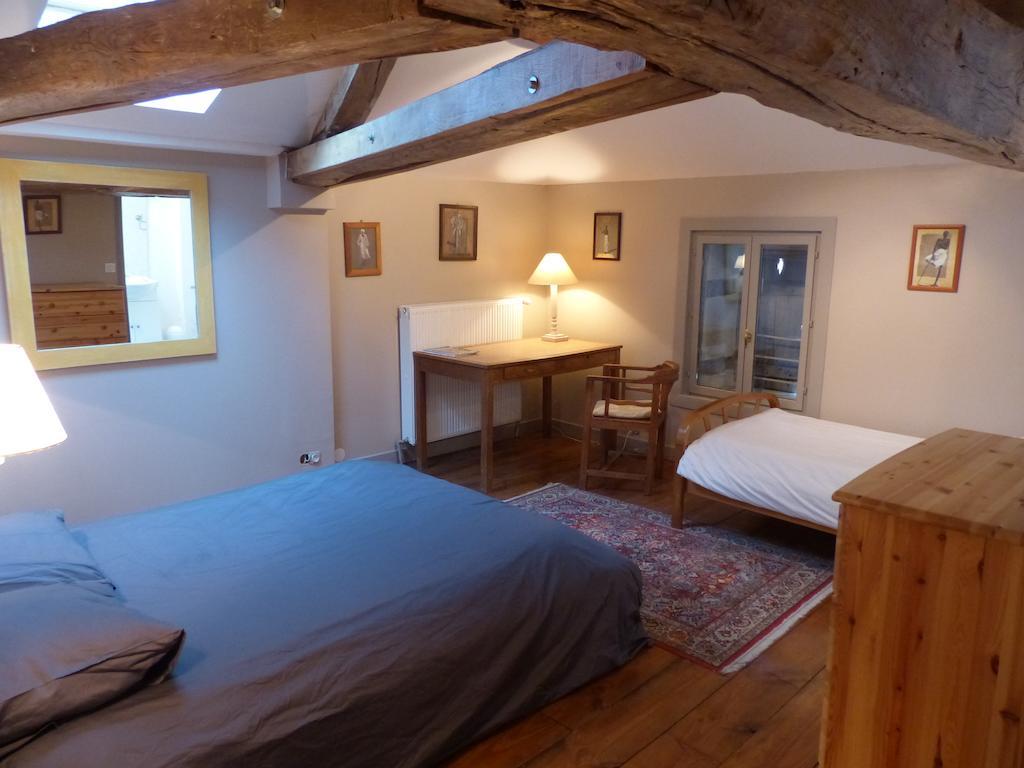 Le Domaine De Panissac Panzió Berneuil  Szoba fotó